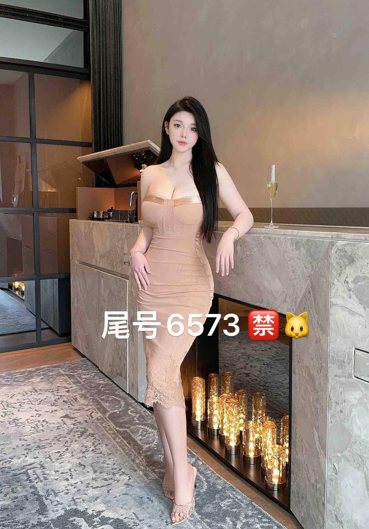 百年时钟见证变迁,人民公园茶馆的时光沉淀